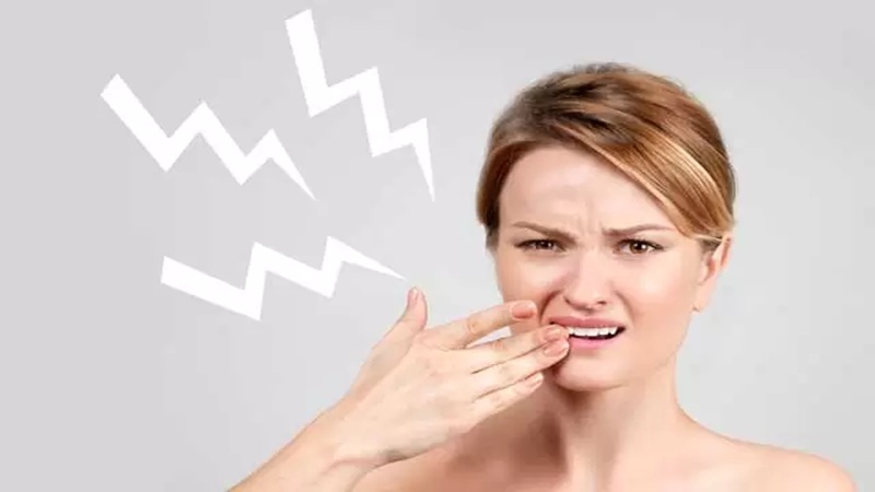 کنترل درد ناشی از تحریکات حرارتی و مکانیکی | لیزر دندانپزشکی اصفهان | طرح لبخند اصفهان | بلیچینگ دندان اصفهان | دکتر حسین برجیان